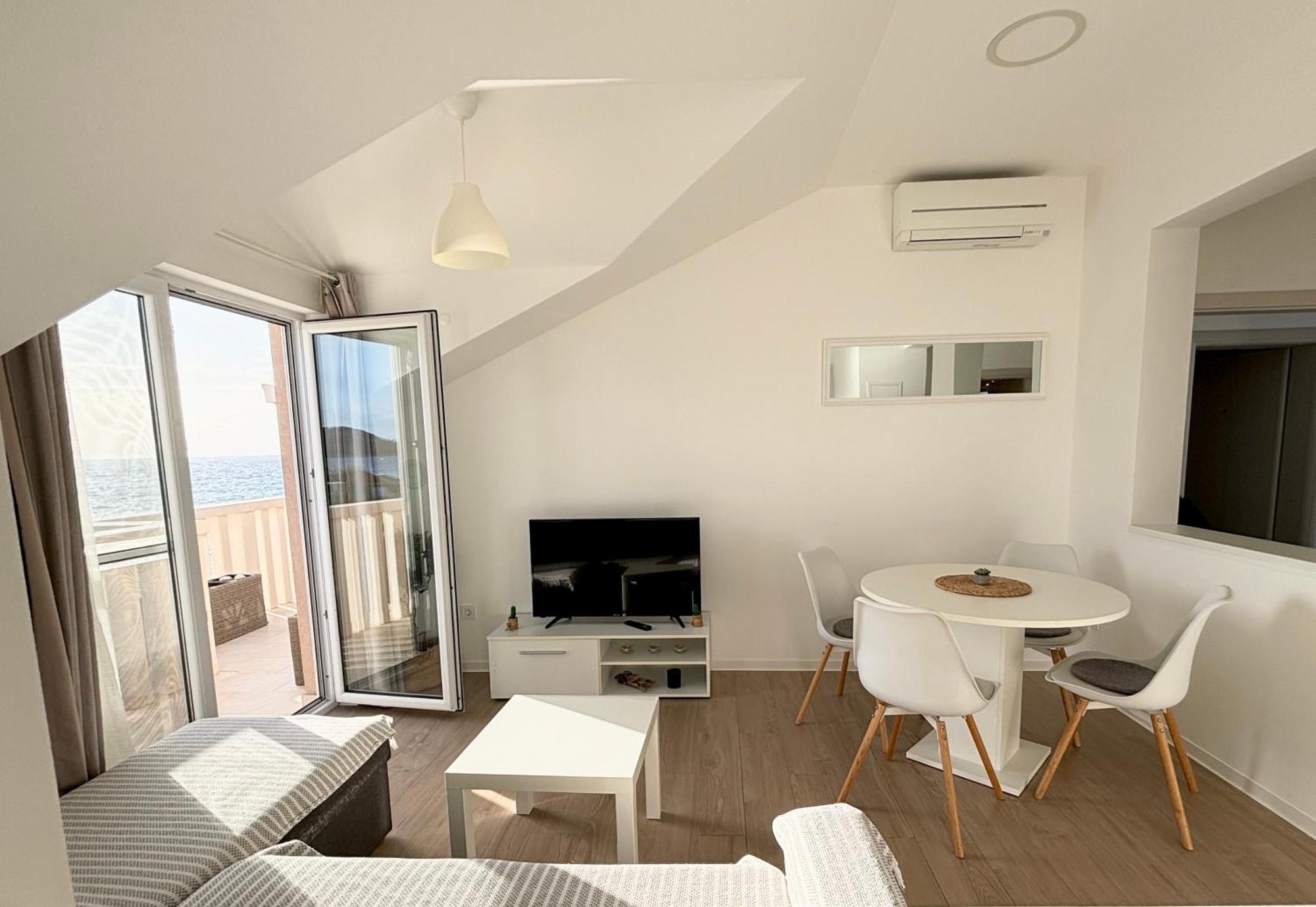 Seaview Apartment Sara Blato  Экстерьер фото